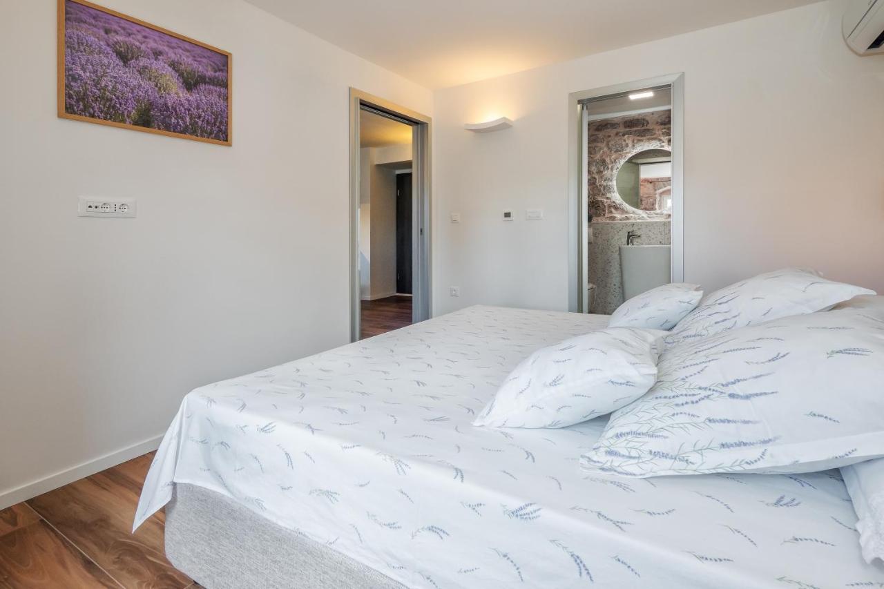 Lucio Suites Split Buitenkant foto