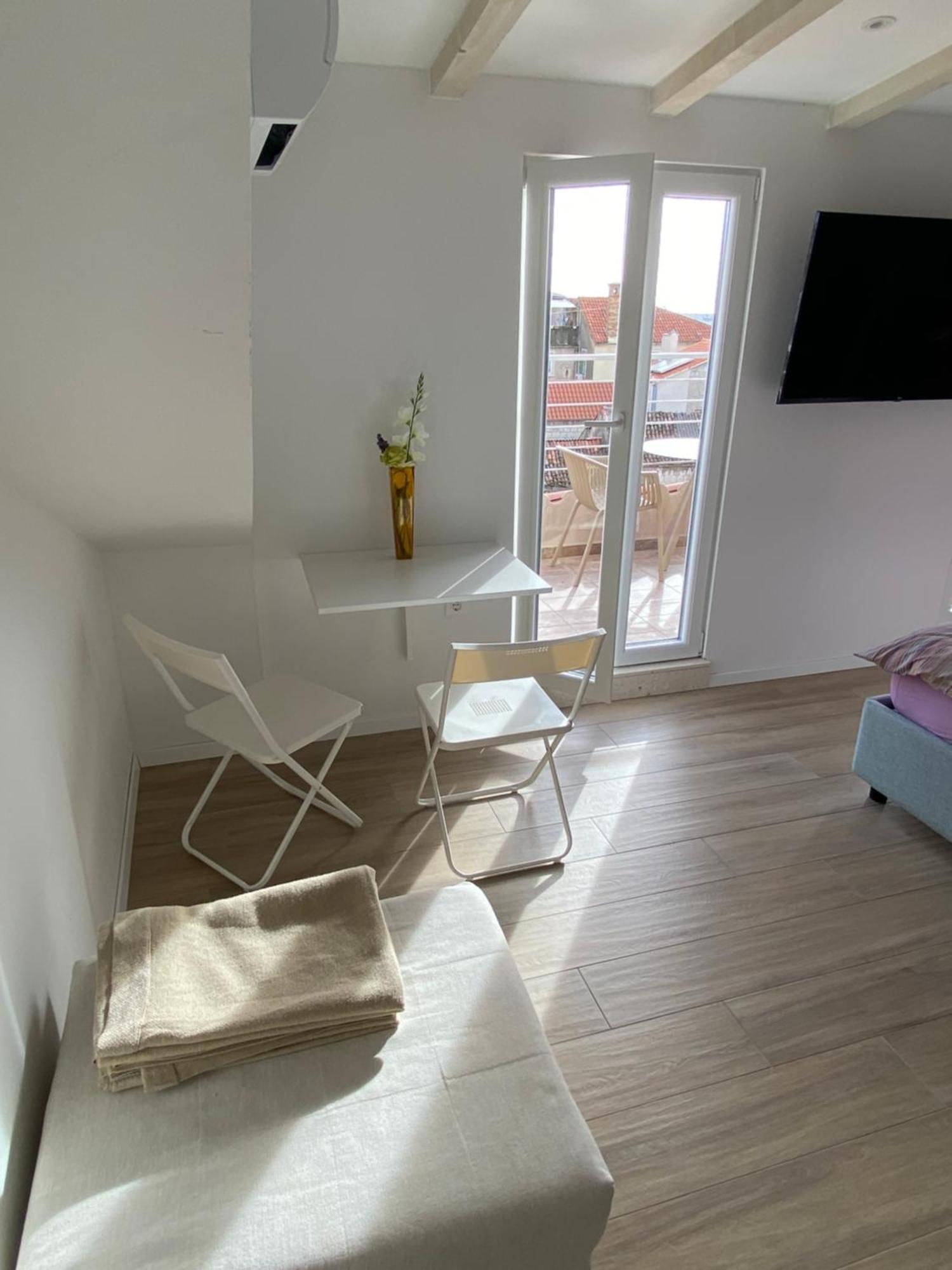 Lucio Suites Split Buitenkant foto